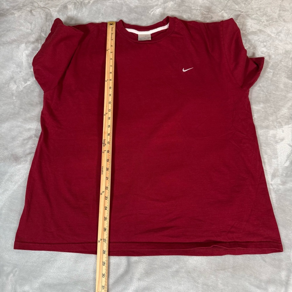 Vintage Nike Embroidered Swoosh Logo T Shirt Mens 2XL Cropped Fit Dark Red Y2K - Picture 6 of 6